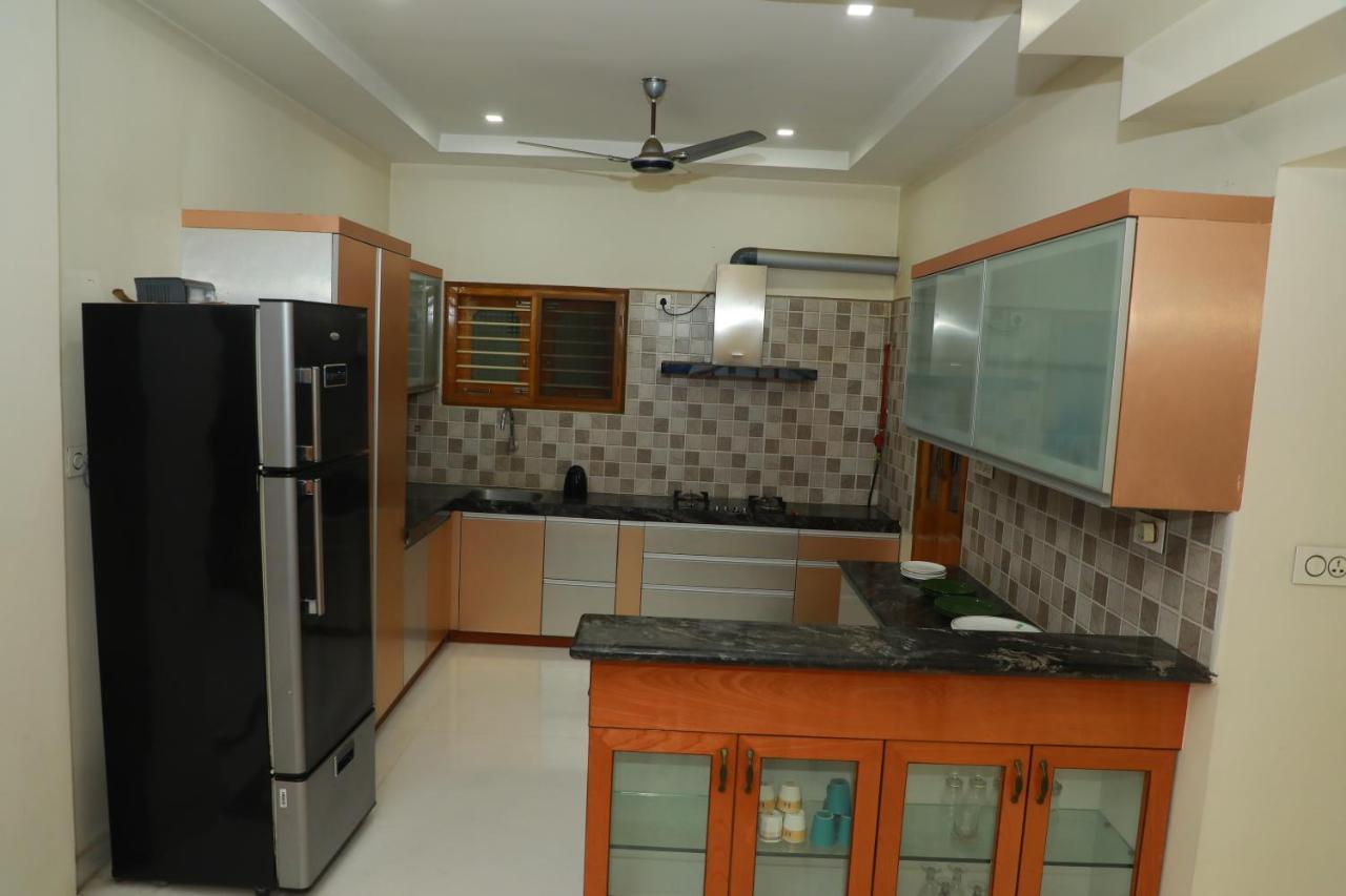 Hill View Paradise - 2Bhk'S & Rooms - A Golden Group Of Premium Home Stays - Τιρουπάτι Εξωτερικό φωτογραφία