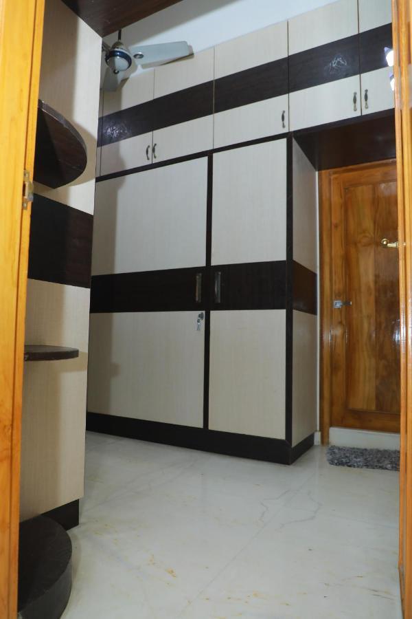 Hill View Paradise - 2Bhk'S & Rooms - A Golden Group Of Premium Home Stays - Τιρουπάτι Εξωτερικό φωτογραφία