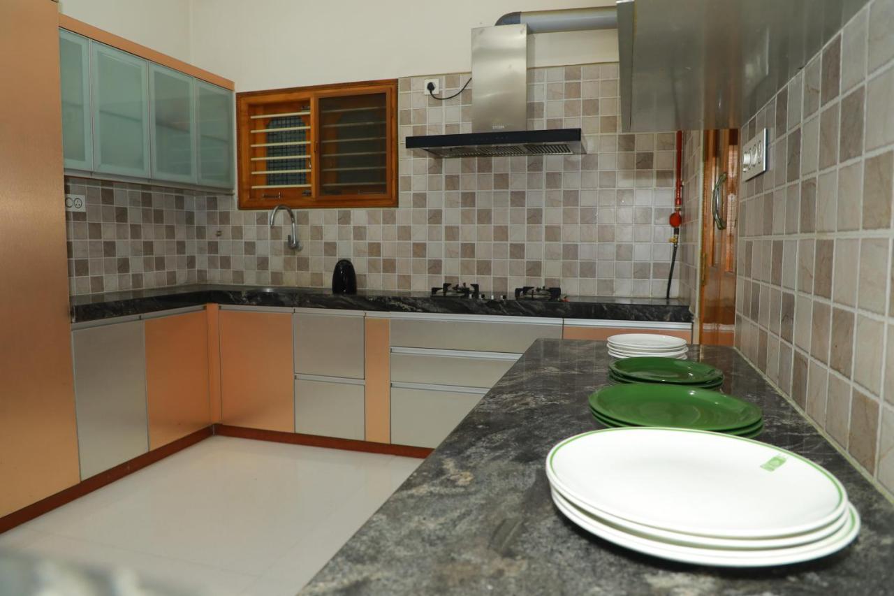 Hill View Paradise - 2Bhk'S & Rooms - A Golden Group Of Premium Home Stays - Τιρουπάτι Εξωτερικό φωτογραφία