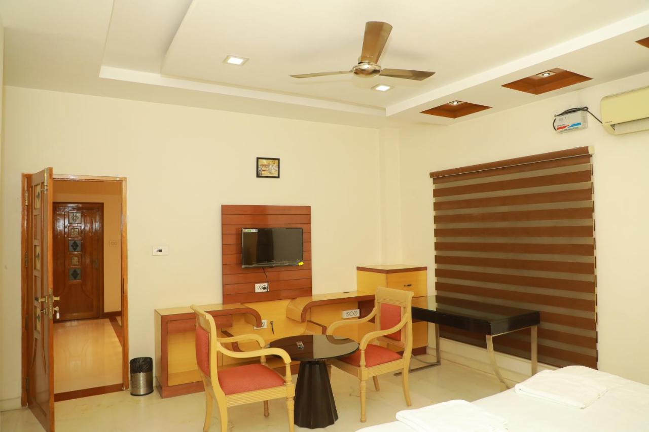 Hill View Paradise - 2Bhk'S & Rooms - A Golden Group Of Premium Home Stays - Τιρουπάτι Εξωτερικό φωτογραφία